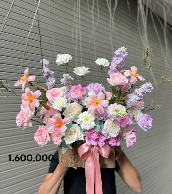 “Hộp Hoa Pastel Serenade”