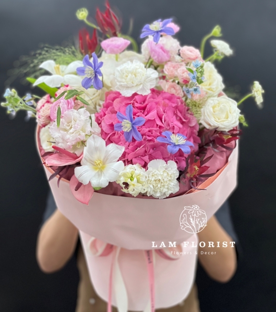 Sắc Hồng Dịu Dàng - “Whispers of Bloom”