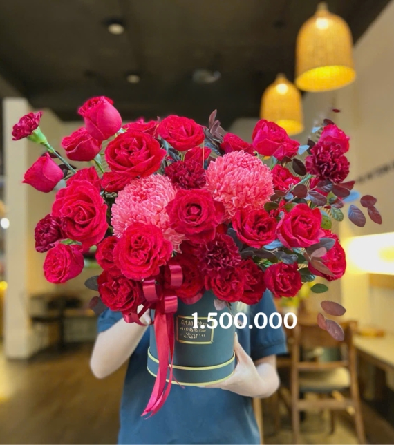 Red Aurora Luxe – Ánh Dương Đỏ Quyến