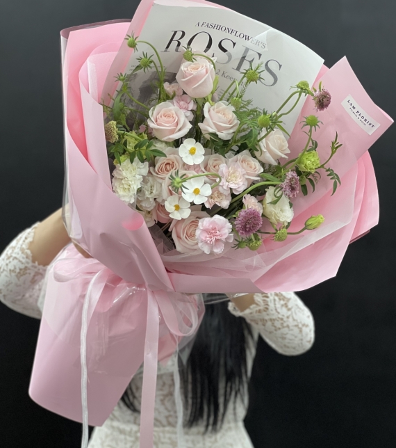 “Hồng Thì Thầm”