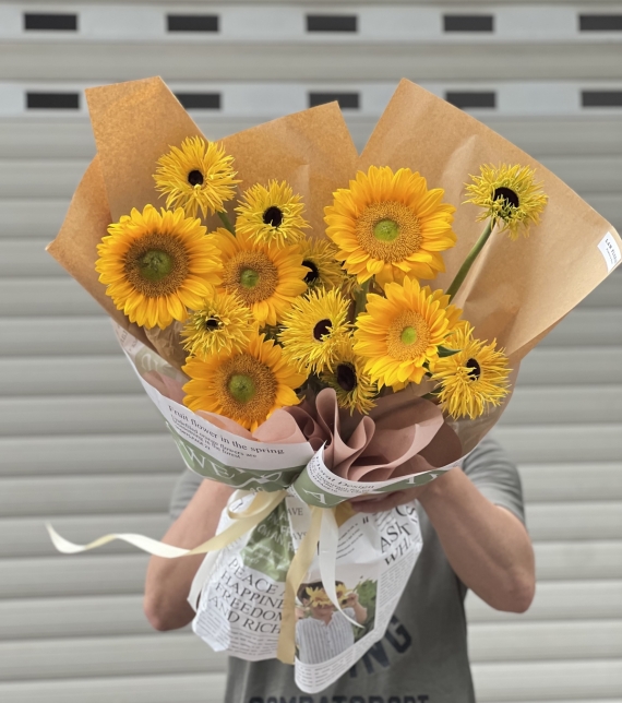 Bó hoa Nắng trong tay - Sunshine Bouquet