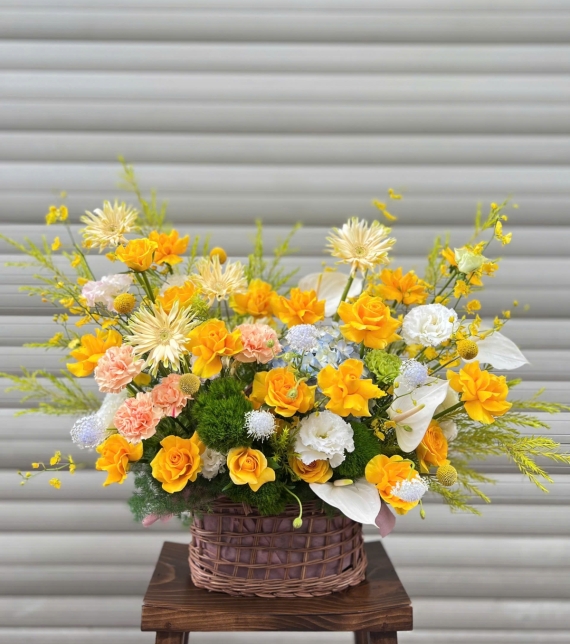 Hoa giỏ tone Vàng chúc mừng