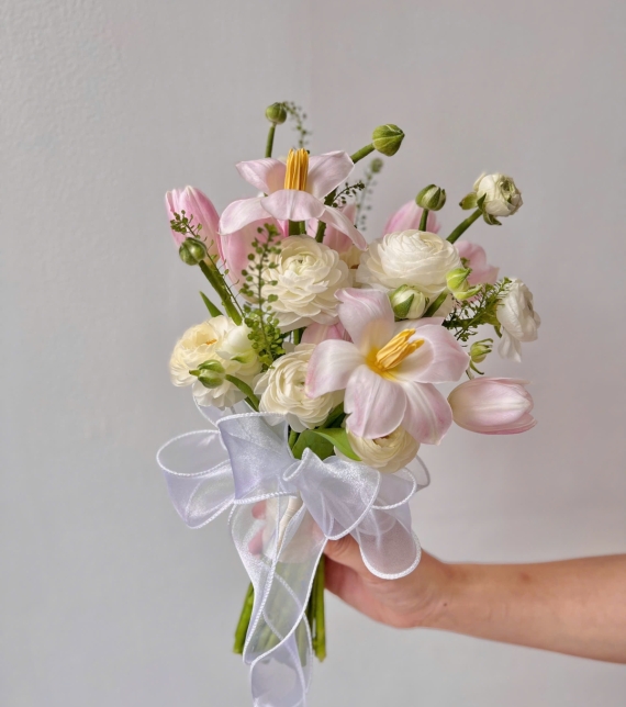 Hoa cưới Tulip mix Mao lương tone hồng