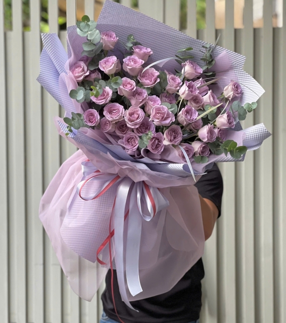 Hoa bó 30 bông hồng tím nhẹ nhàng