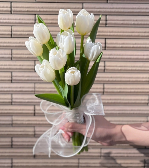 Hoa cưới Tulip trắng 9 cành