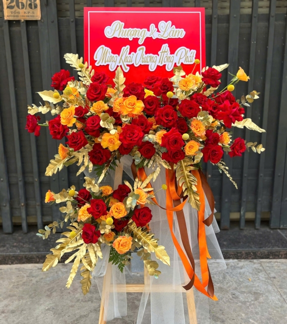 Kệ Chúc Mừng 04