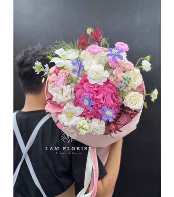 Sắc Hồng Dịu Dàng - “Whispers of Bloom”