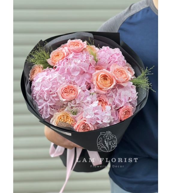 Hoa bó tròn Cẩm Tú Cầu & Julibee Rose