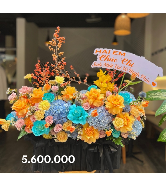 Giỏ Hoa “Sắc Màu Thịnh Vượng”