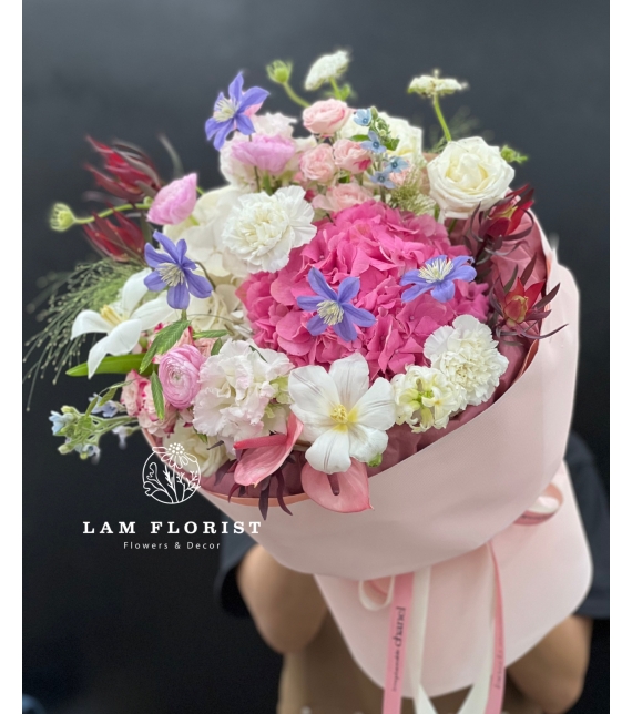 Sắc Hồng Dịu Dàng - “Whispers of Bloom”