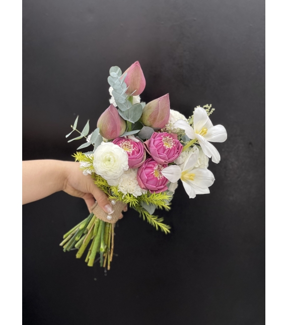 “Hồng Sen Dịu Ái”