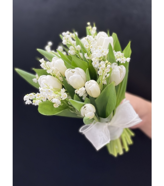 Bó Hoa Cưới Linh Lan & Tulip Trắng – Tinh Khôi Vĩnh Cửu
