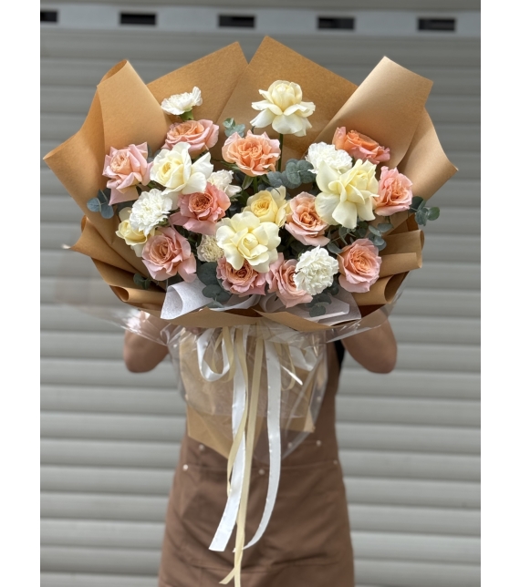 “Hồng Nguyệt Bạc”