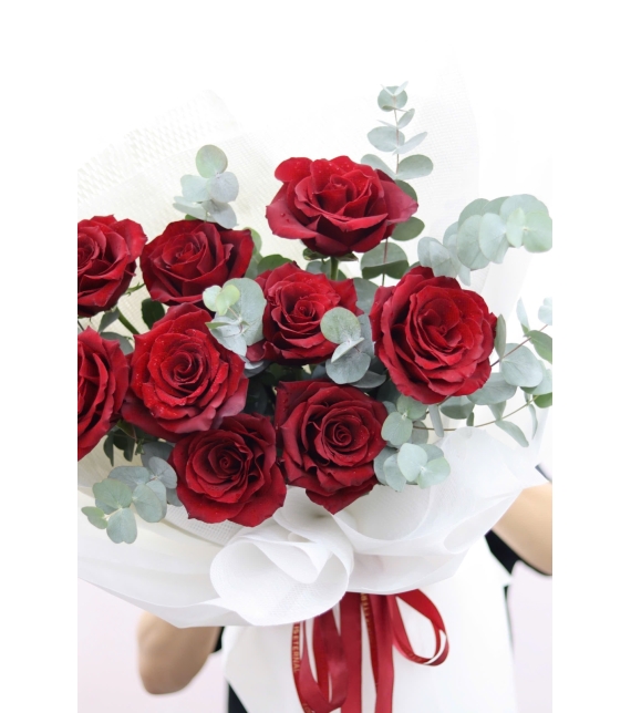  “Crimson Prestige – Quyền Uy Đỏ Thẫm”