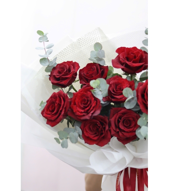  “Crimson Prestige – Quyền Uy Đỏ Thẫm”