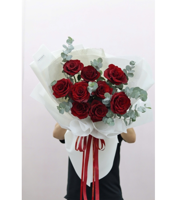  “Crimson Prestige – Quyền Uy Đỏ Thẫm”