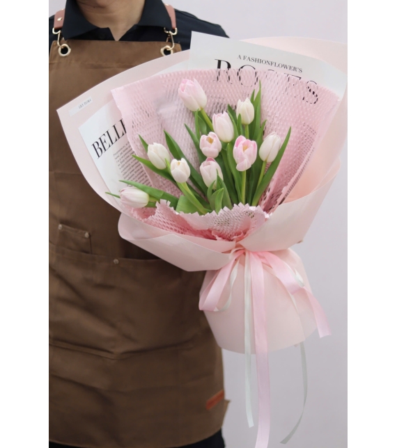 “Blush Elegance – Sắc Hồng Thanh Nhã”