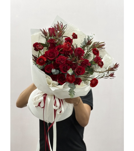 Bó hoa tone đỏ - Red Majesty