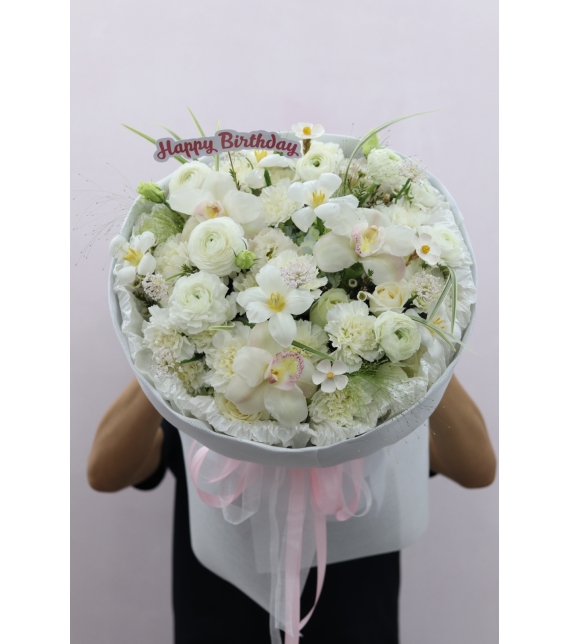 “Ivory Grace – Vẻ Đẹp Thuần Khiết”