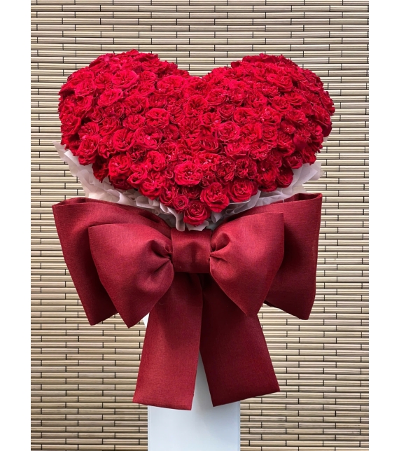 Bình hoa Trái tim khổng lồ