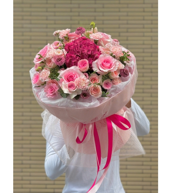 Bó hoa tone hồng tròn xinh