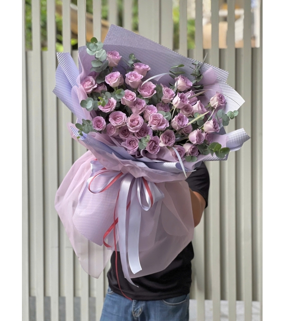 Hoa bó 30 bông hồng tím nhẹ nhàng
