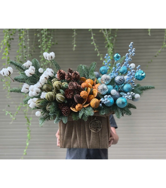 “Frosty Harmony” – Chậu Thông Giáng Sinh Đan Mạch