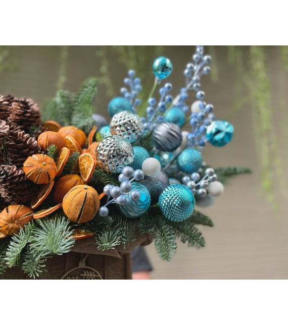 “Frosty Harmony” – Chậu Thông Giáng Sinh Đan Mạch